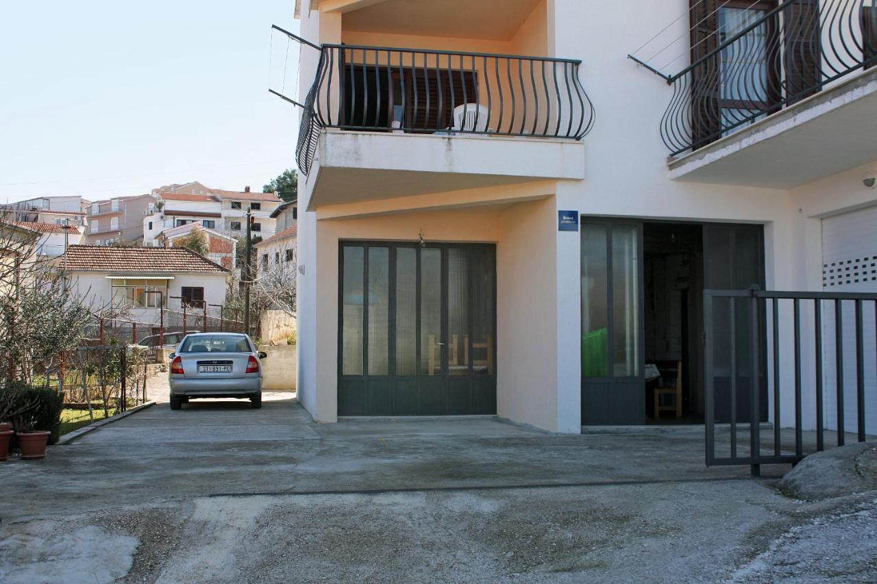 Apartments By The Sea Mastrinka, Ciovo - 4836 Trogir Exterior photo